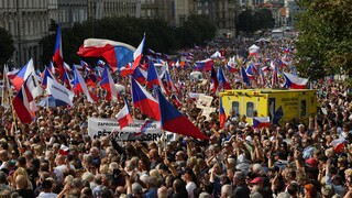 Na Václavskom námestí v Prahe sa zišlo 70-tisíc demonštrantov. Žiadali demisiu vlády