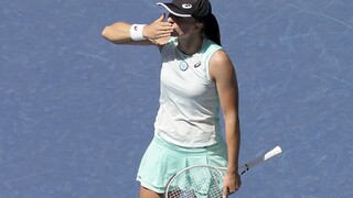 Swiateková postúpila do osemfinále na US Open. S turnajom sa rozlúčila Švajčiarka Benčičová