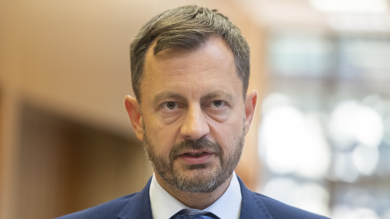 Heger oznámil vstup do menšinovej vlády. Mená ministrov, ktorí nahradia odídencov zo SaS, sa verejnosť ešte nedozvie