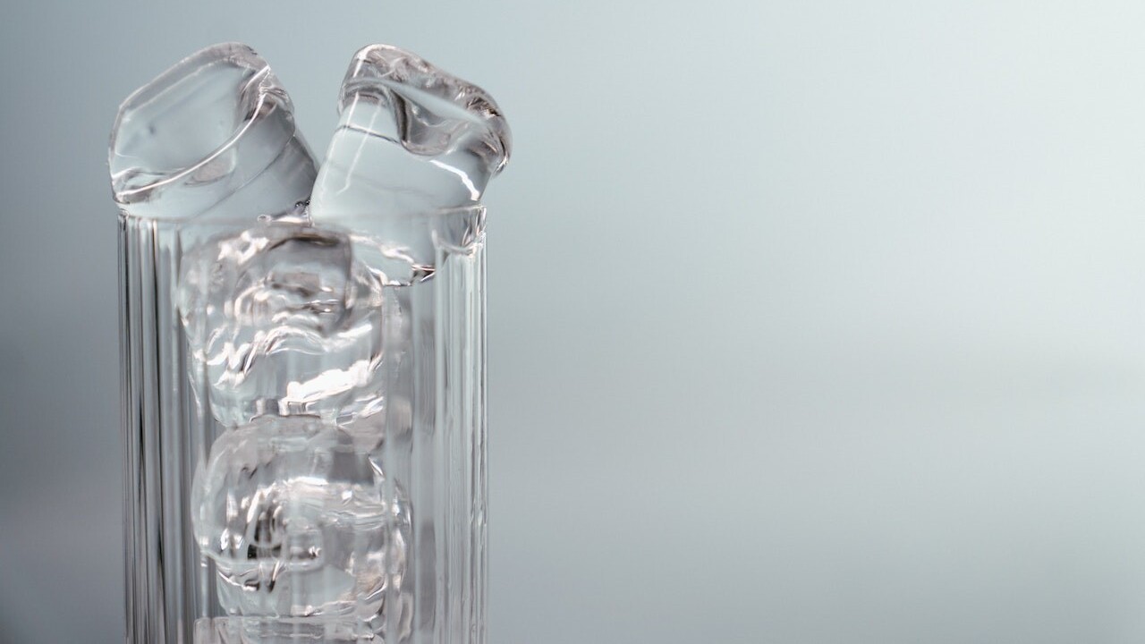 Čo v kuchyni dokážu obyčajné kocky ľadu? Využijete ich pri varení polievok, zohrievaní ryže aj pečení chleba