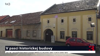 Kúpa starého domu sa mu stala nočnou morou. Začal sa proces vyhlásenia budovy za národnú kultúrnu pamiatku