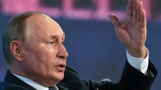 Ruskom sa šíri petícia, ktorá vyzýva na Putinovu rezignáciu. Podpísali ju už desiatky politikov