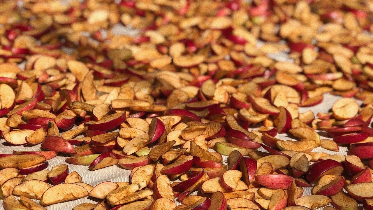 Na sušenie ovocia nemusíte kupovať sušičku: Takto to zvládnete v rúre alebo na vzduchu