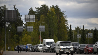 Na fínsko-ruských hraniciach je rušno. Po vyhlásení mobilizácie sa zdvojnásobil počet Rusov