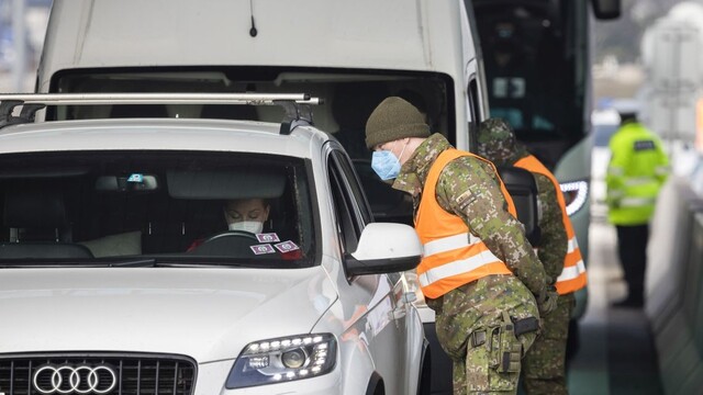 Česi si chcú kvôli nelegálnym migrantom lepšie strážiť hranice. Slovensko reagovalo