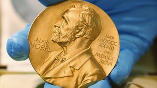 Nobelovu cenu za medicínu získal genetik zo Švédska, skúma ľudskú evolúciu