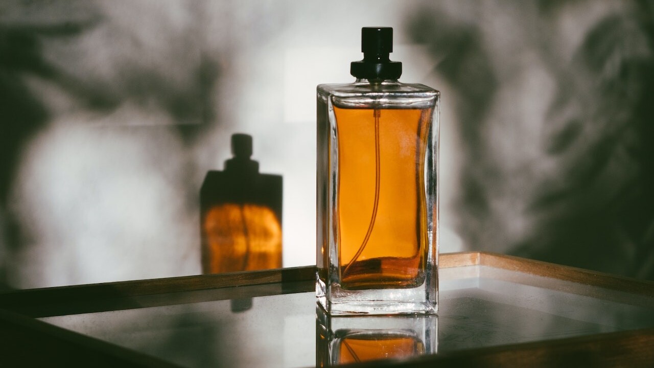 Naučte sa používať parfum správne: Tieto chyby robíme pri používaní voňaviek najčastejšie