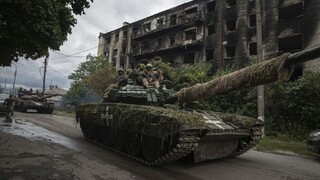 Ukrajinci za uplynulý deň odrazili ruské útoky pri takmer desiatich osadách