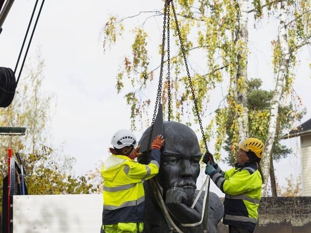 Vo Fínsku už nie je žiadna verejná socha Lenina, poslednú odstránili v meste Kotka
