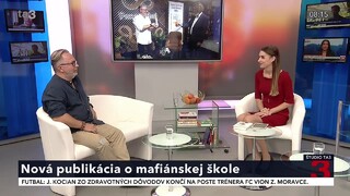 Minulosť nezmeníme, ale môžeme sa nad ňou uškŕňať. Spisovateľ a publicista Kasarda predstavil svoju novú knihu