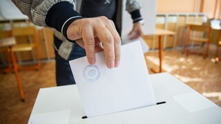 Voľby na primátora by podľa prieskumu vyhral v Košiciach Polaček, v Prešove Hagyari