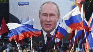 Ruské elity sú v neistote, píše The Guardian. Niekto musí zaplatiť za neúspechy na bojisku