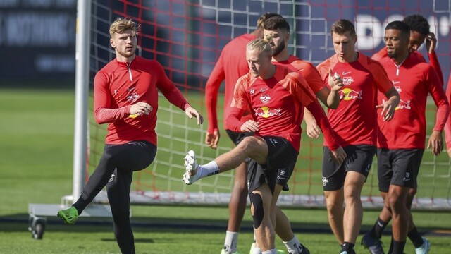 Pár dní po smrti Alžbety II. vyvesili antimonarchistický transparent. Škótsky Celtic musí zaplatiť pokutu