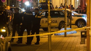 VIDEO: V centre Bratislavy sa strieľalo, zomreli dvaja ľudia