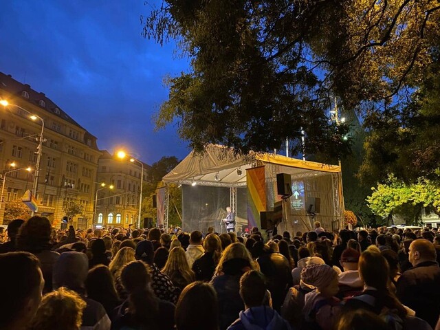 Na pochode za odsúdenie nenávisti voči LGBTI+ komunite vystúpili Čaputová, Šimečka i majiteľ Teplárne