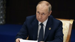 Obyvatelia Západu nemajú chuť na ústupky voči Putinovi, ukázal prieskum