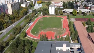 Lučenec otvoril nový atletický štadión. Podľa Korčoka ma dráha pre mesto veľký význam