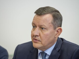 Pri bezprostrednej hrozbe by mohla polícia odpočúvať telefóny aj bez príkazu sudcu, vyhlásil Lipšic