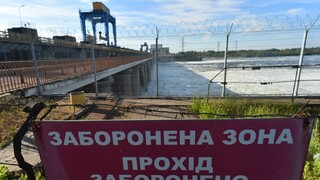 Zelenskyj varoval pred ruským útokom na Kachovskú priehradu, mohla by zatopiť Cherson