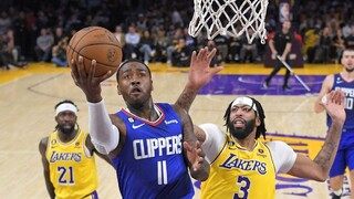 LA Clippers vstúpili do novej sezóny NBA výhrou, Lakers zdolali už ôsmykrát za sebou