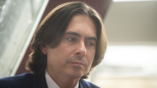 Riaditeľ SND ponúkol svoju demisiu, dôvodom má byť nevhodné správanie na diskusii v Budapešti
