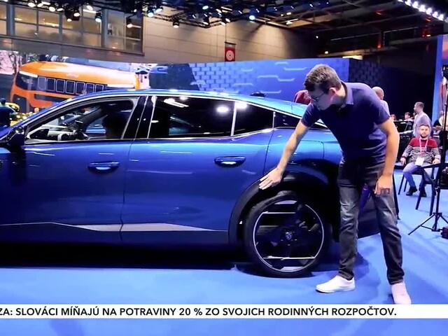 Autosalón v Paríži úplne inak. Ako vyzerá prvé elektrické auto od amerického Jeepu?