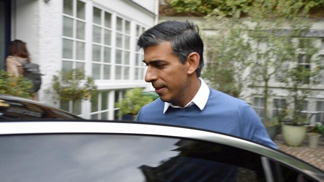 Sunak potvrdil, že chce byť novým britským premiérom. O post sa má uchádzať aj Johnson