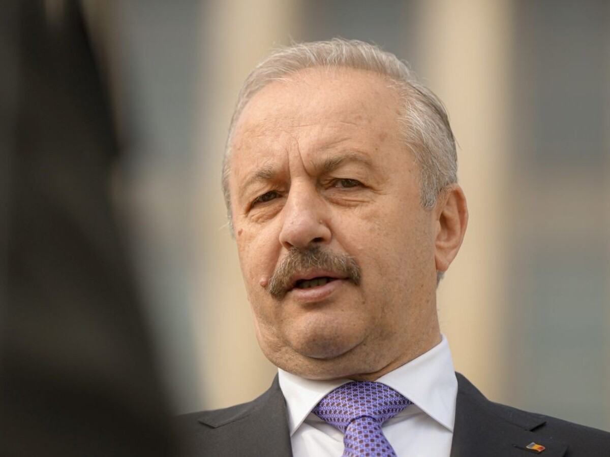 Rumunský minister obrany odstúpil. Uviedol, že nedokáže spolupracovať s prezidentom Iohannisom
