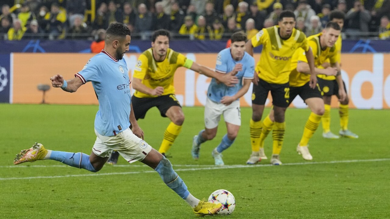 Parížania, Benfica i Borussia postúpili do vyraďovačky. Nemeckému klubu stačila remíza