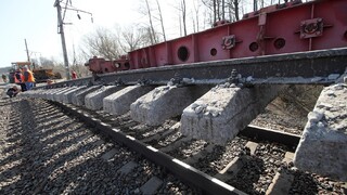 Rusi sa usilujú zablokovať ukrajinské transporty, cez skupinu Zastav vagóny sabotujú vlastné železnice