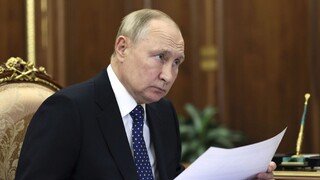 Putin sledoval cvičenia jadrových síl Ruska. Všetky strely zasiahli cieľ, podal mu hlásenie Šojgu