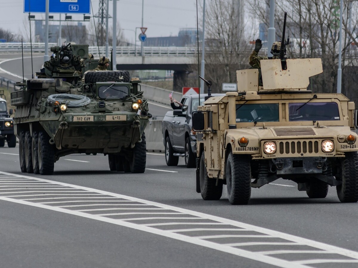 Cez Slovensko bude prechádzať francúzsky armádny konvoj