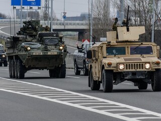 Cez Slovensko bude prechádzať francúzsky armádny konvoj