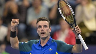 Na tenisovom turnaji v Bazileji poznáme všetkých semifinalistov, nebude chýbať Agut či Rune