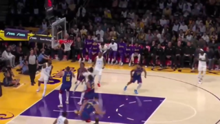 NBA: Lakers zaznamenali prvé víťazstvo, Dončič vyrovnal Jordana