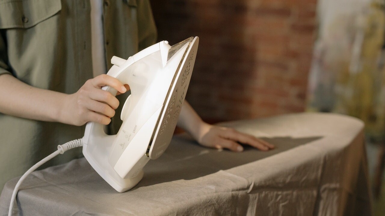 Aj žehlička potrebuje občas prečistiť: S týmito trikmi bude ako nová