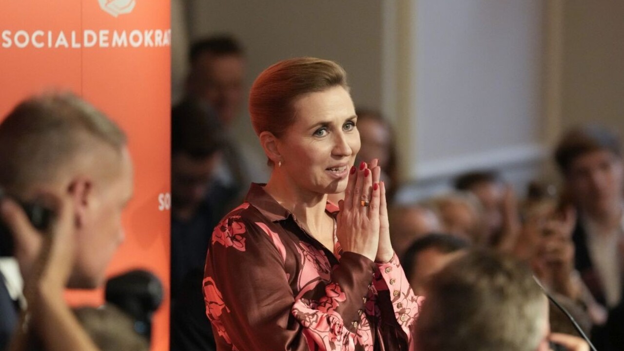 V Dánsku sa konali predčasné voľby. S tesným rozdielom zvíťazili červení