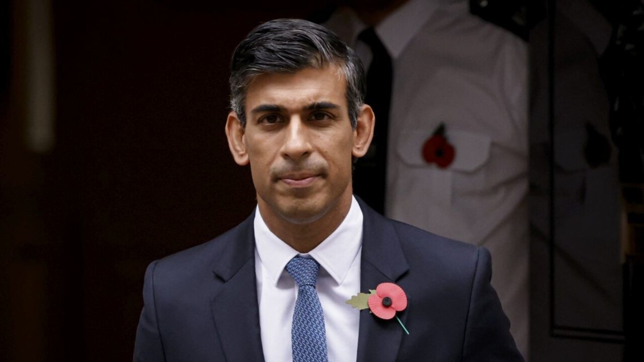 Tlak kritiky zmenil jeho rozhodnutie. Sunak sa zúčastní konferencie OSN o klimatickej kríze