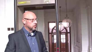 Za úplatky mal vynášať mafiánom. Exšéf odposluchov Rehák sa opäť postavil pred súd