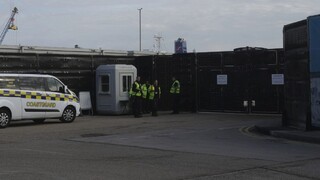 Útok na imigračné centrum v Doveri mal teroristický motív, potvrdila britská polícia