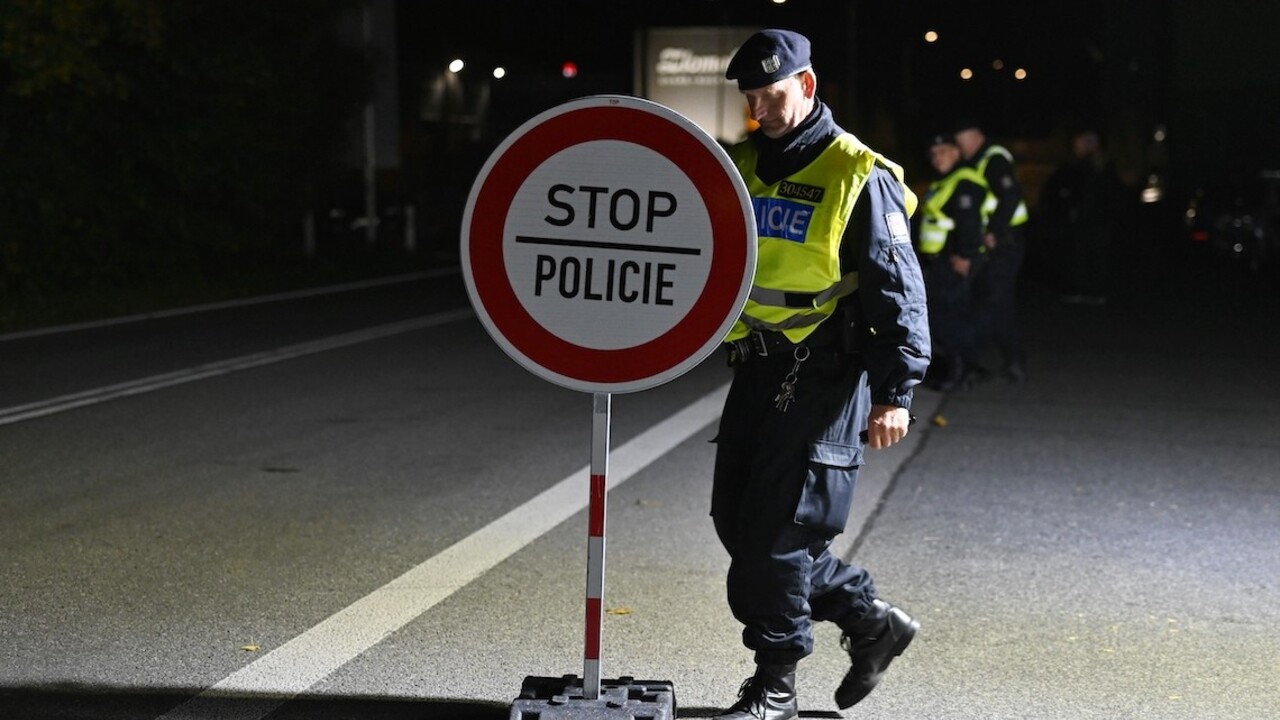 Hraničné kontroly bez kompromisov. Slovensko a Česko idú rokovať, Rakušan je skeptický