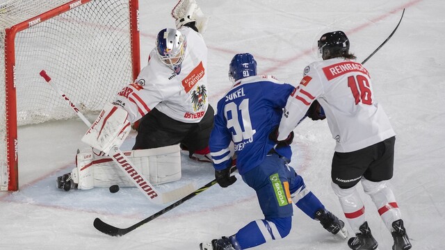 Slovenskí hokejisti vstúpili do turnaja o Nemecký pohár neúspešne. Prehrali s Rakúskom