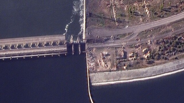 Satelitné snímky americkej spoločnosti odhalili poškodenia na priehrade Nova Kachovka
