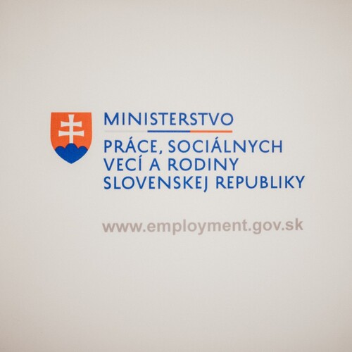 Pracoviská patriace pod ministerstvo práce sa na jeden deň zatvoria