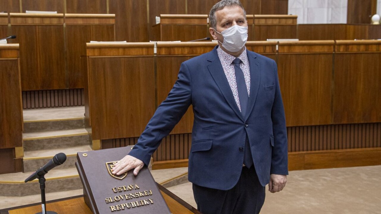 Poslanec Kuriak z OĽANO: Verejne priznávam, že som homofób a nehanbím sa za to