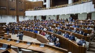 Poslanci diskutovali o správe o činnosti Úradu špeciálnej prokuratúry, ktorú predniesol Lipšic