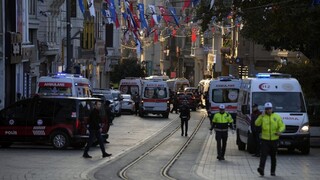 Centrom Istanbulu otriasol silný výbuch, zabil najmenej šesť ľudí
