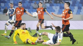 Bratislavský Slovan zdolal v 18. kole Fortuna Ligy Ružomberok hladko dvoma gólmi