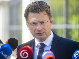 Lekári zvolávajú protestné zhromaždenie