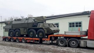 Ukrajina si od Slovenska prevzala siedmu Zuzanu. Poslednú húfnicu dostane čoskoro